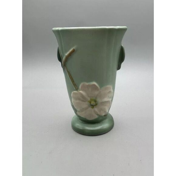Weller Magnolia Vase Soft‎ Green w Cream Flower vintage